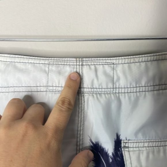 American Eagle Blue White Palm Tree Beach Print Ombre Swim Board Shorts Size 32 - Picture 11 of 11